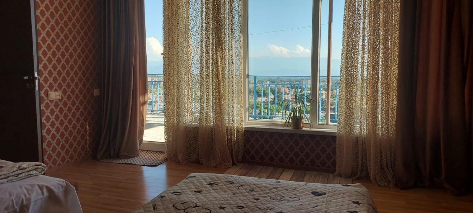 Хостел Panorama In Кутаиси Экстерьер фото